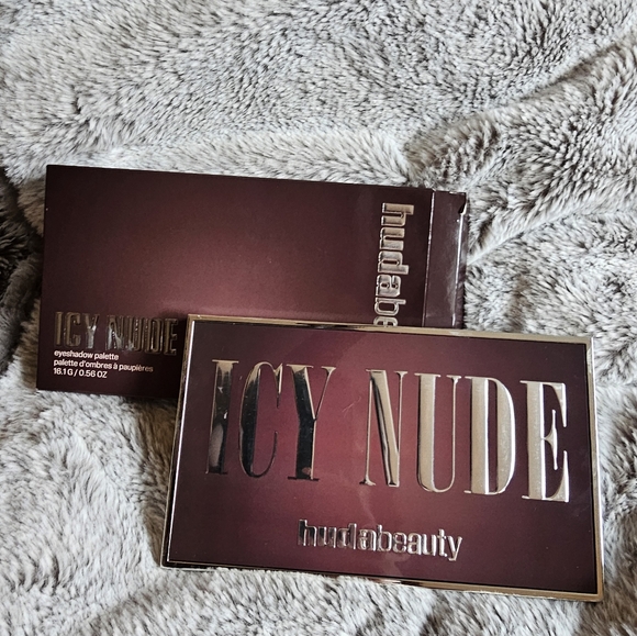 Huda Beauty icy nude eye shadow palette ( Brand new) - Picture 3 of 5